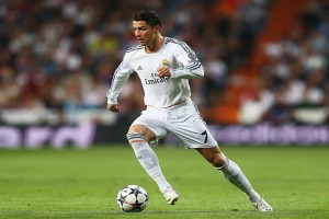 开云体育-沙特资本入主，F1与足球的双线争冠如何重塑全球体育版图？