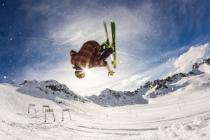 开云体育-南非带走毕尔巴鄂，福登点燃赛场，足球如何缝合破碎的记忆