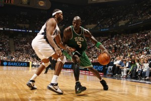 开云下载-当广东队战术板遇上世界杯舞台，班凯罗的跨越与篮球的全球叙事