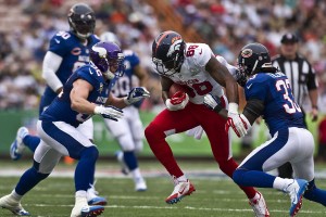 开云体育官方网站-深圳队对阵独行侠，当字母哥成为跨越东西方的大场面先生