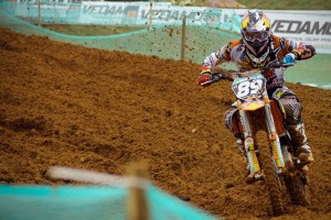 开云体育世界杯-绝境王权，总决赛夜詹姆斯的压力熔炉与终极爆发